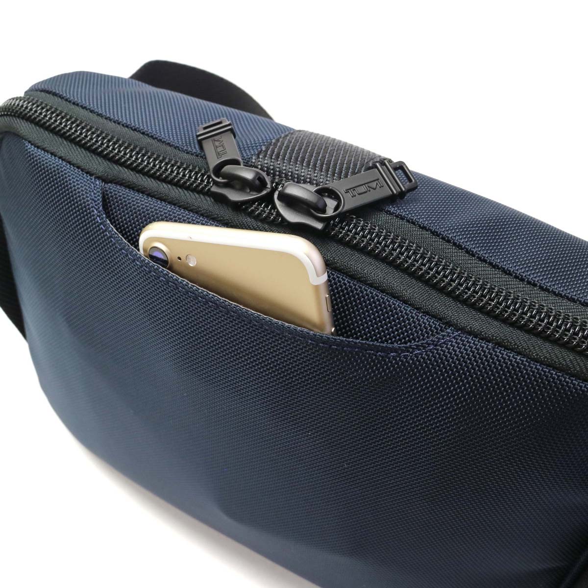 正規品5年保証】TUMI トゥミ ショルダーバッグ ALPHA BRAVO TUMI