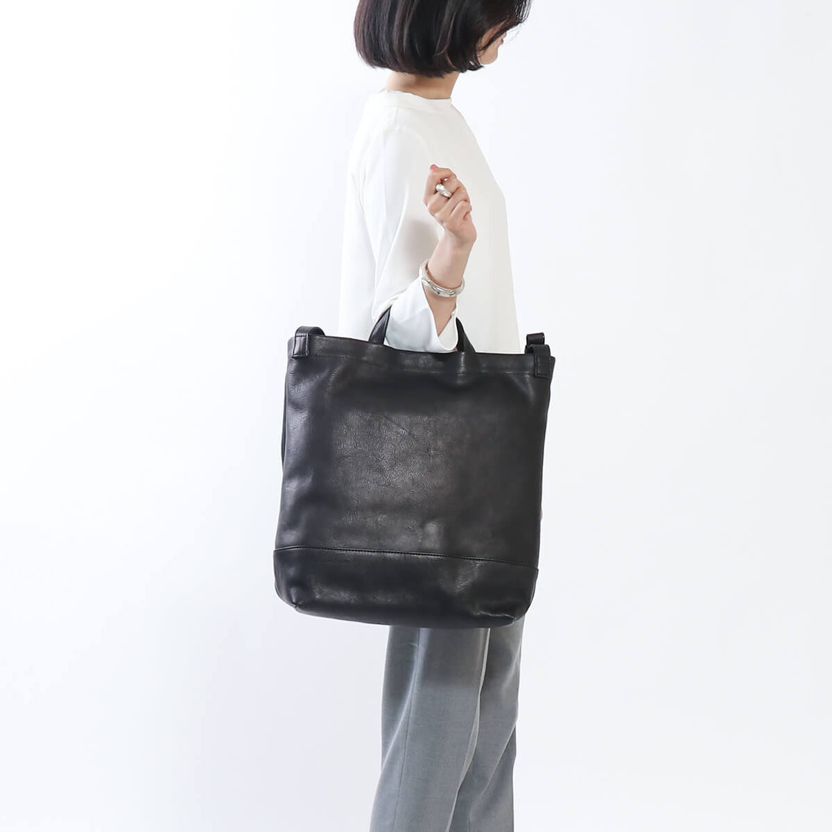 人気が高い SLOWショルダーバッグfino Cartridge bag