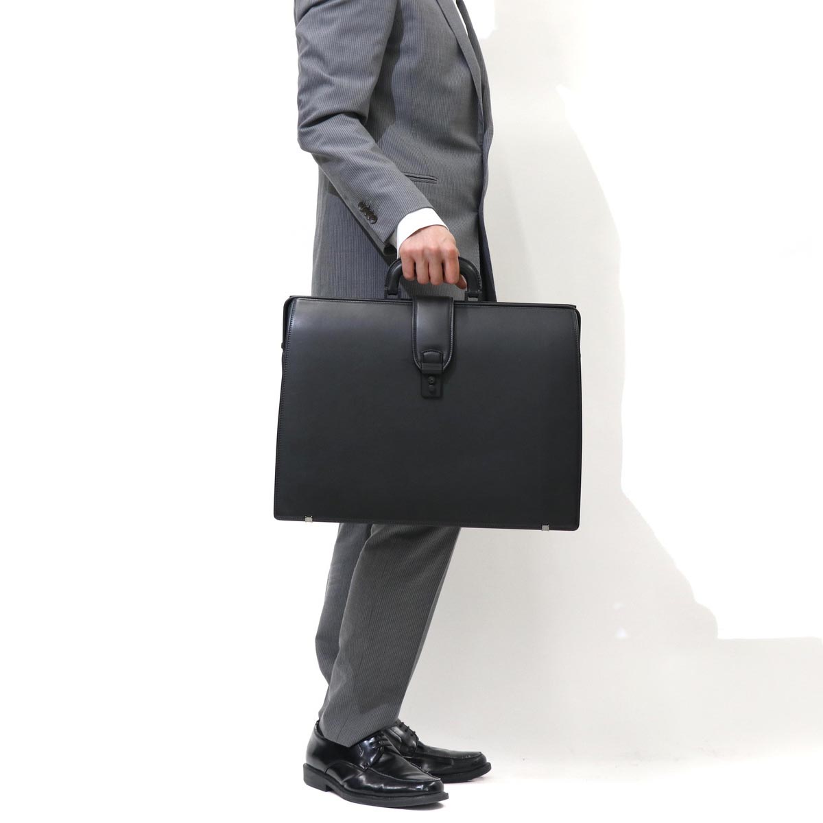 オファーマン／OFFERMANN バッグ ブリーフケース ビジネスバッグ 鞄 ビジネス メンズ 男性 男性用レザー 革 本革 ブラック 黒  グレイン型押し フラップ式