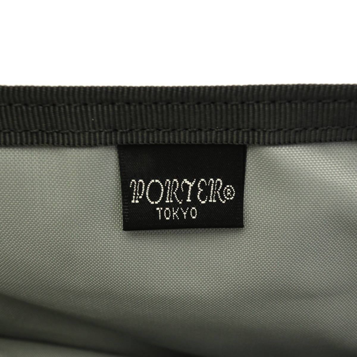 PORTER ポーター FLAT フラット メッセンジャーバッグ(S) 861-16803｜【正規販売店】カバン・小物の専門店のギャレリアモール