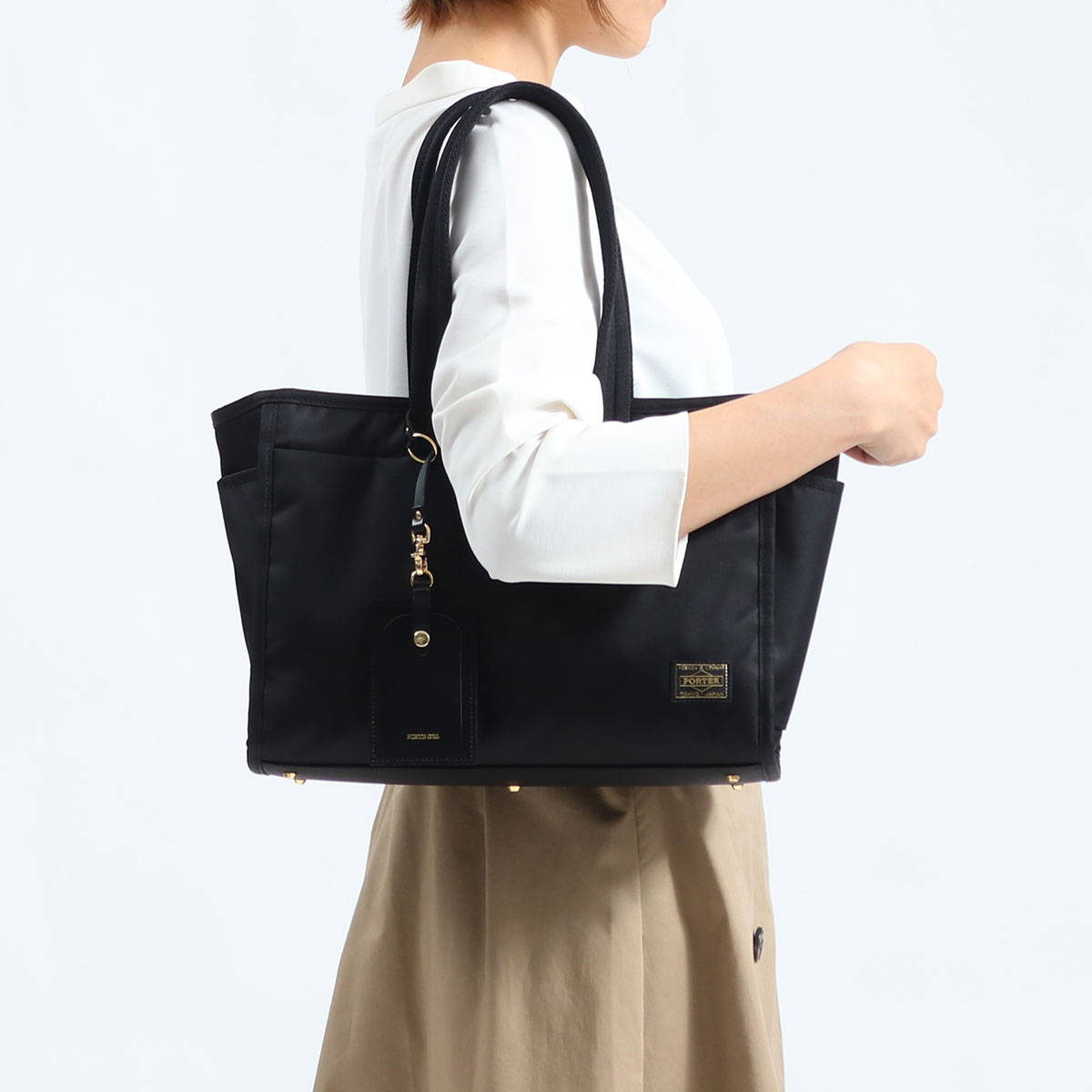 吉田カバン吉田鞄ビジネス美品✨PORTER GIRL シア　S トートバッグ　チャーム付き　ブラック