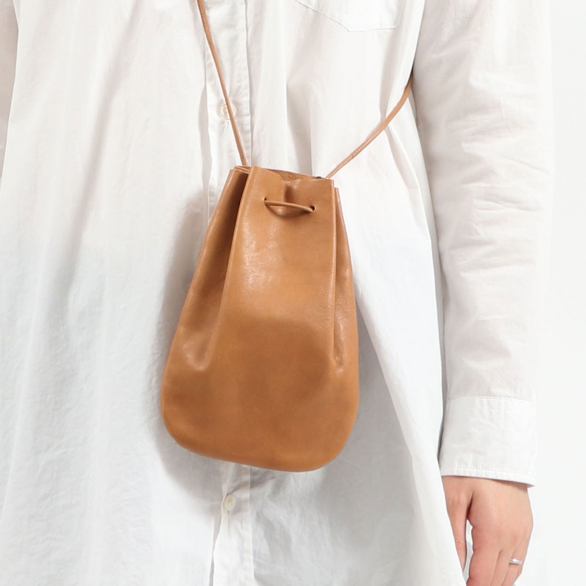 ARTS&CRAFTS アーツアンドクラフツ VEGETABLE HORSE LEATHER DROP