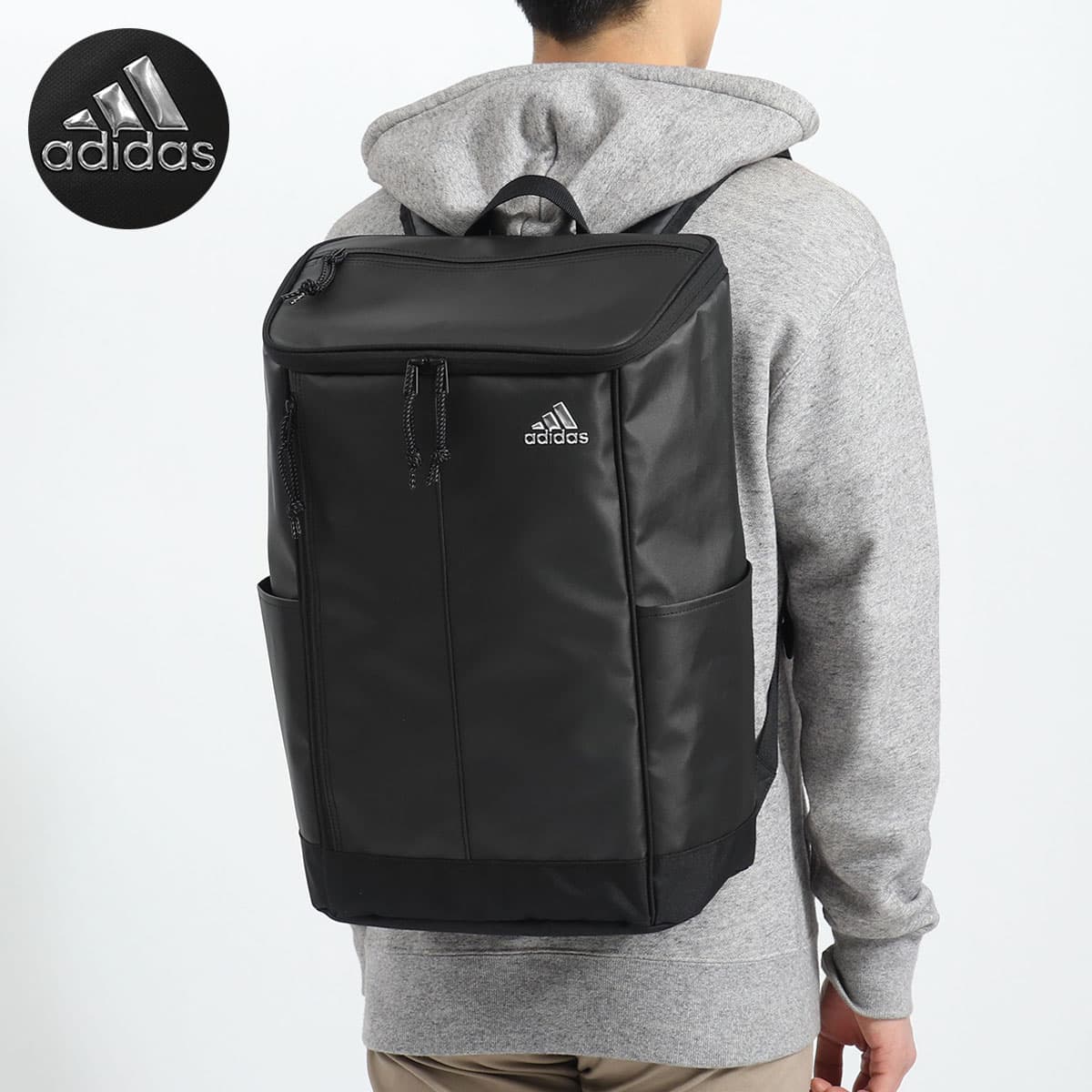 新品　adidasリュック　　25L