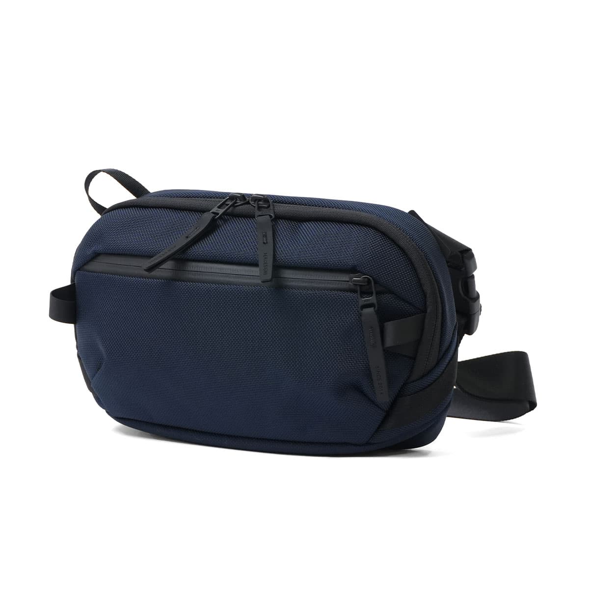 Aer エアー Travel Collection Day Sling 4 ボディバッグ 2.5L｜【正規