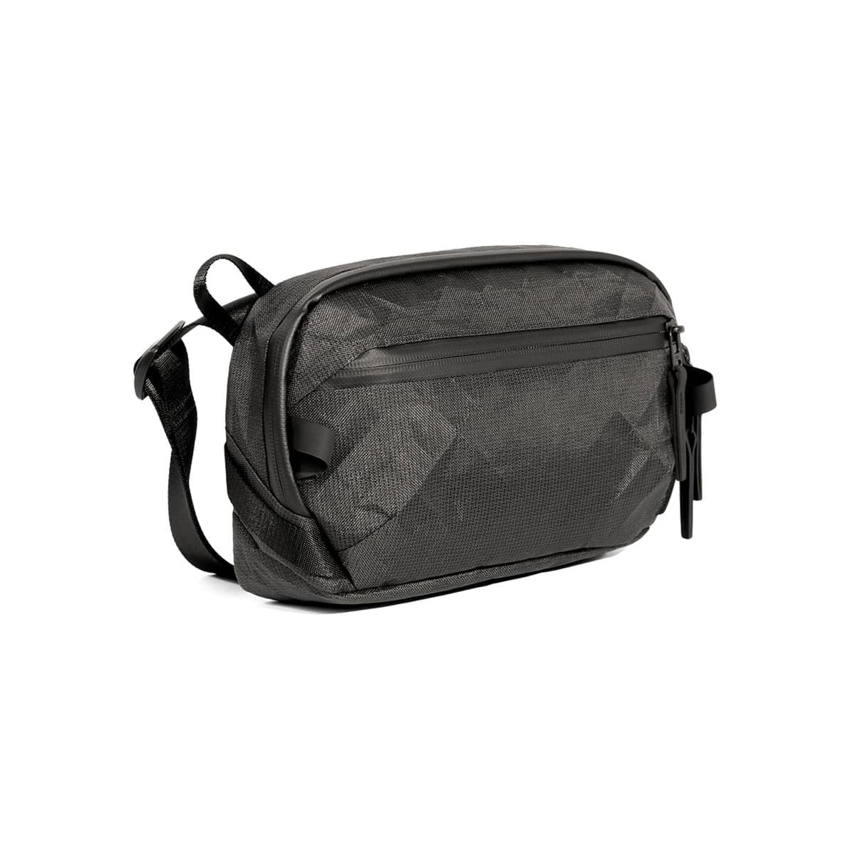 Aer エアー Travel Collection Day Sling 4 Ultra ボディバッグ 2.5L 