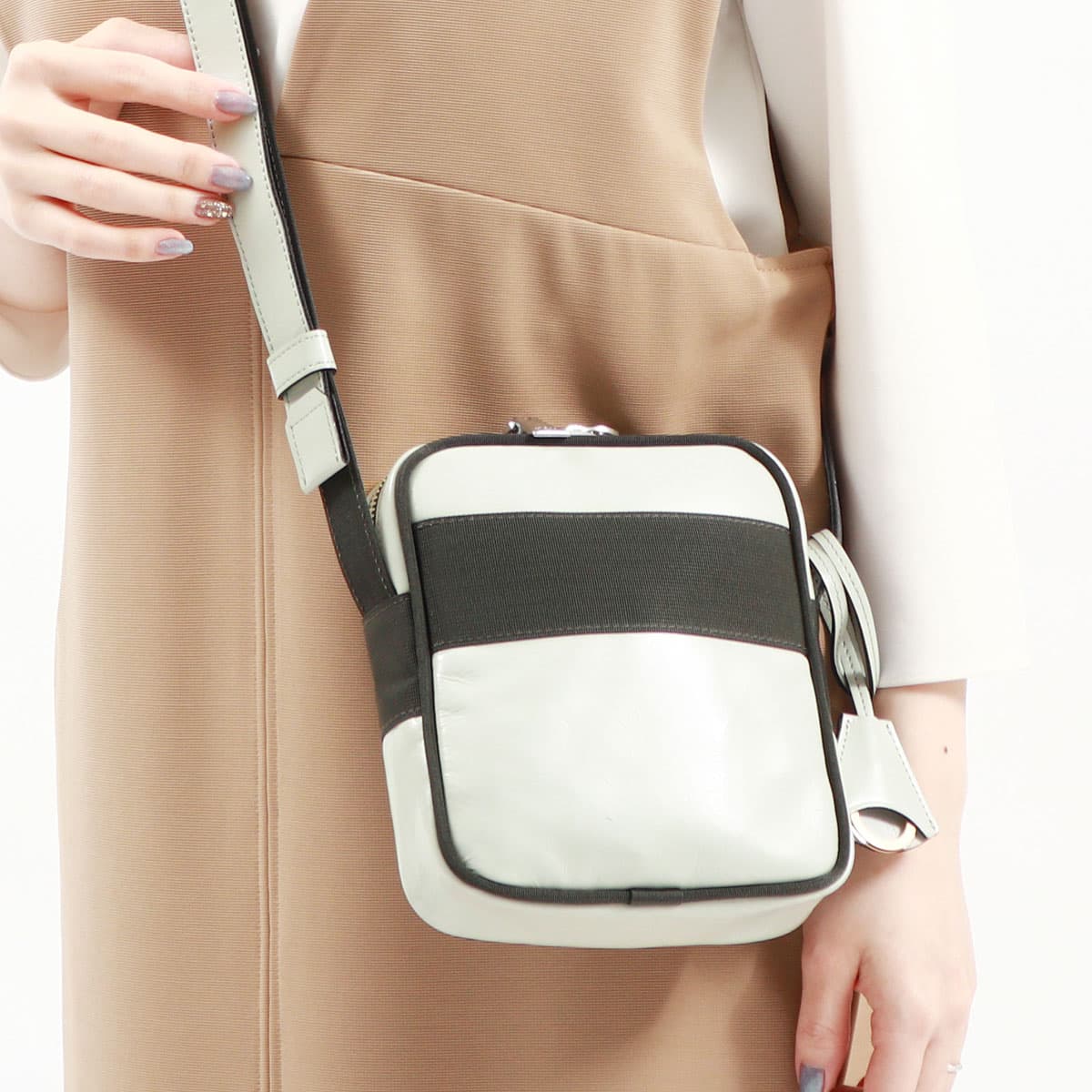 正規取扱店】aniary アニアリ F-Film Leather エフ-フィルムレザー