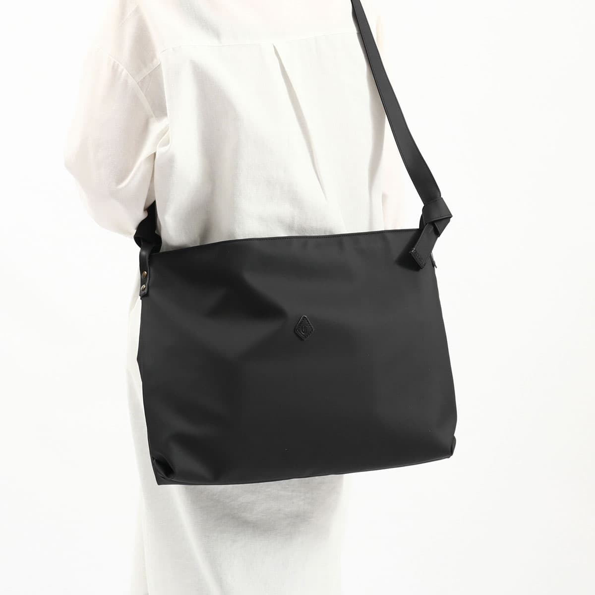 CLEDRAN クレドラン TEMPE WIDE SHOULDER ショルダーバッグ CL-3586