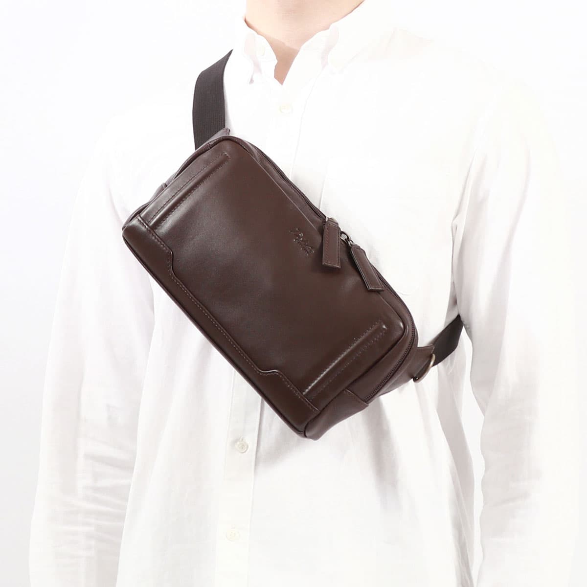 Dakota BLACK LABEL ダコタブラックレーベル グロース ボディバッグ