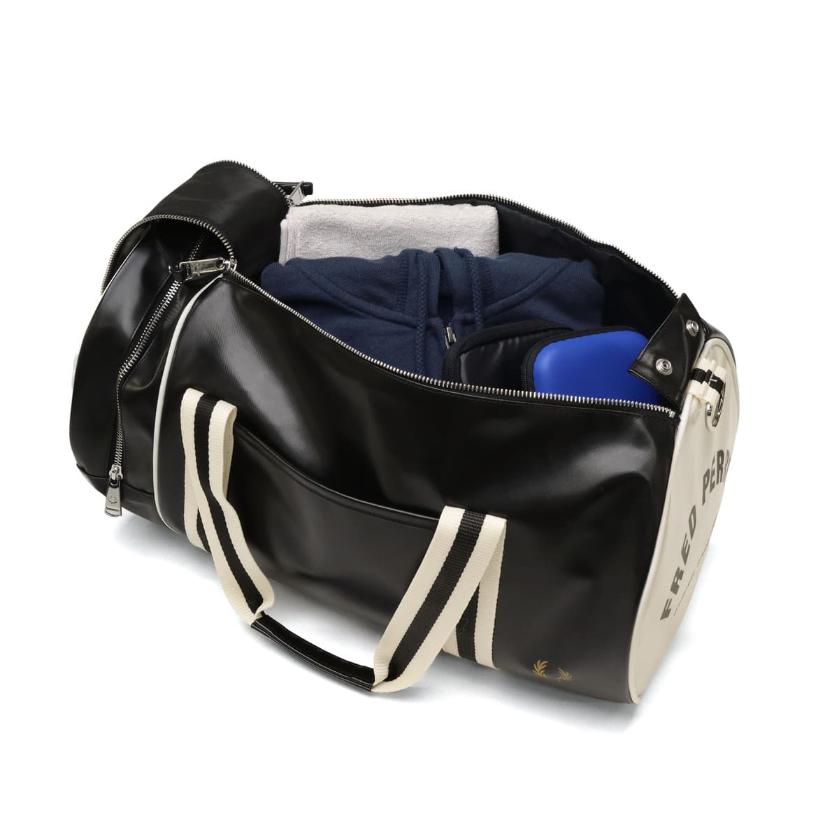フレッドペリー　ネイビー ボストンバッグ ストライプデザイン FRED PERRY フレッドペリー Classic Barrel Bag ボストンバッグ 23L