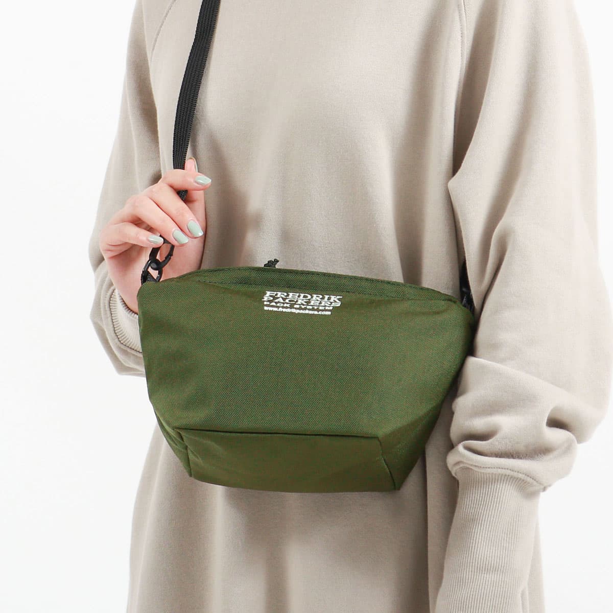 日本正規品】FREDRIK PACKERS フレドリックパッカーズ FAM SHOULDER ショルダーバッグ ｜【正規販売店】カバン・小物の専門店のギャレリアモール