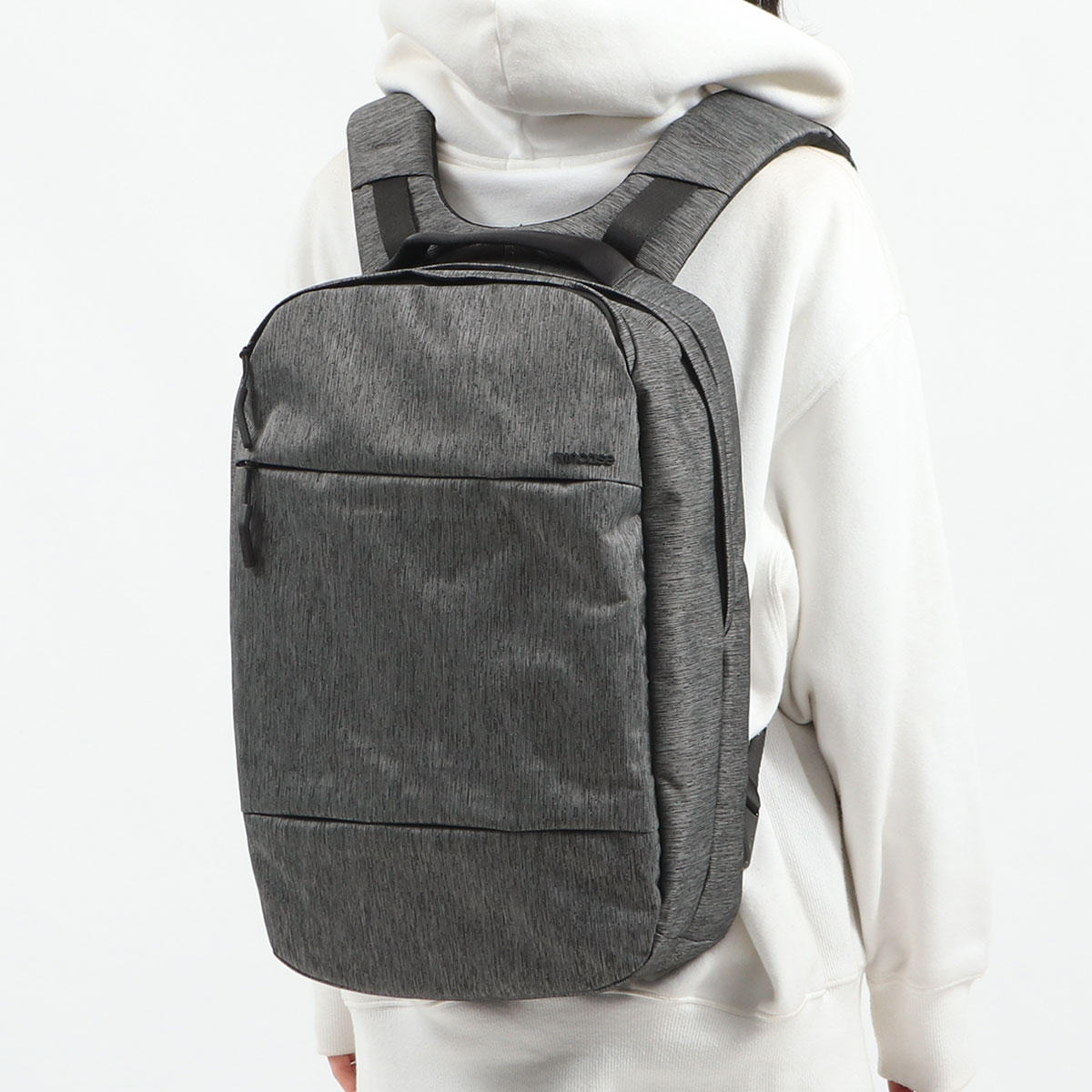 バッグ City Compact Backpack / 19L Incase（インケース）公式通販 シティコンパクト(City Compact