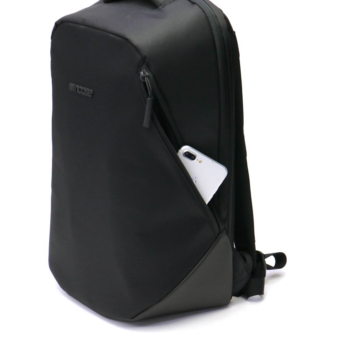 【日本正規品】インケース リュック Incase バックパック リュックサック Reform Backpack 2 13インチ Tensaerlite  リフォームバックパック2 PC収納 ラップトップ メンズ レディース 通勤 通学 37181005