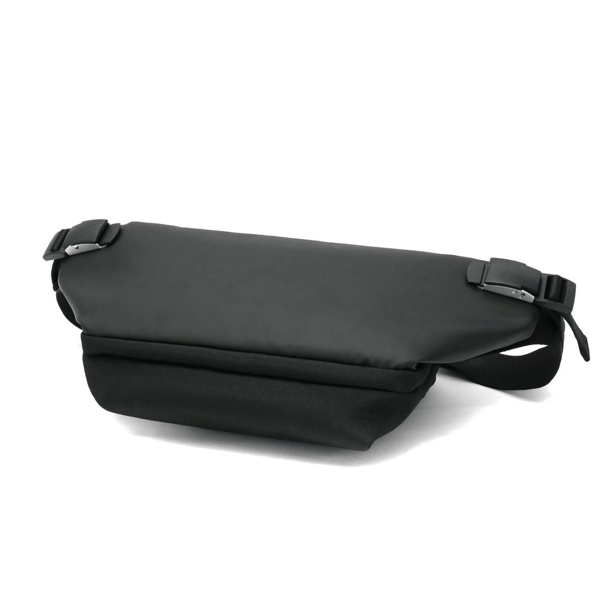 セール30%OFF】【日本正規品】コートエシエル ボディバッグ Cote&Ciel