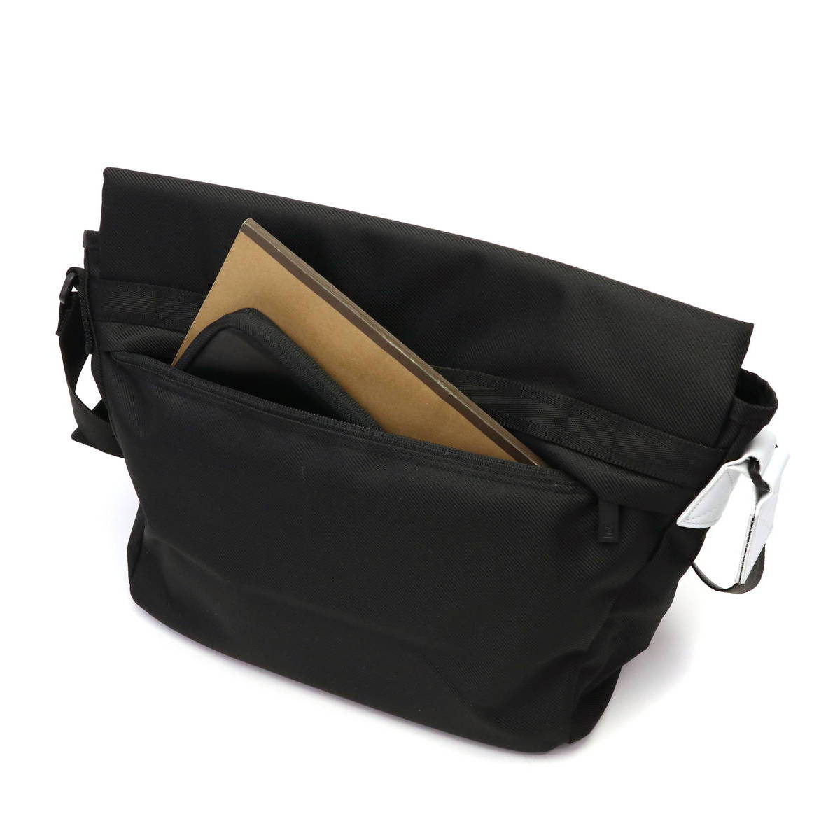 MILESTO ミレスト Hutte メッセンジャーバッグL MLS464｜【正規販売店 