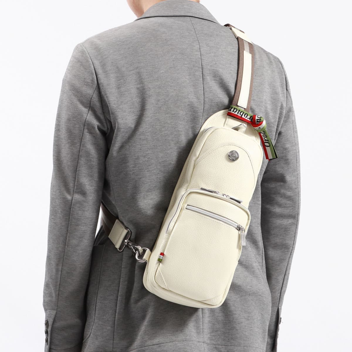 日本正規品】Orobianco オロビアンコ MUCCA ボディバッグ 92472