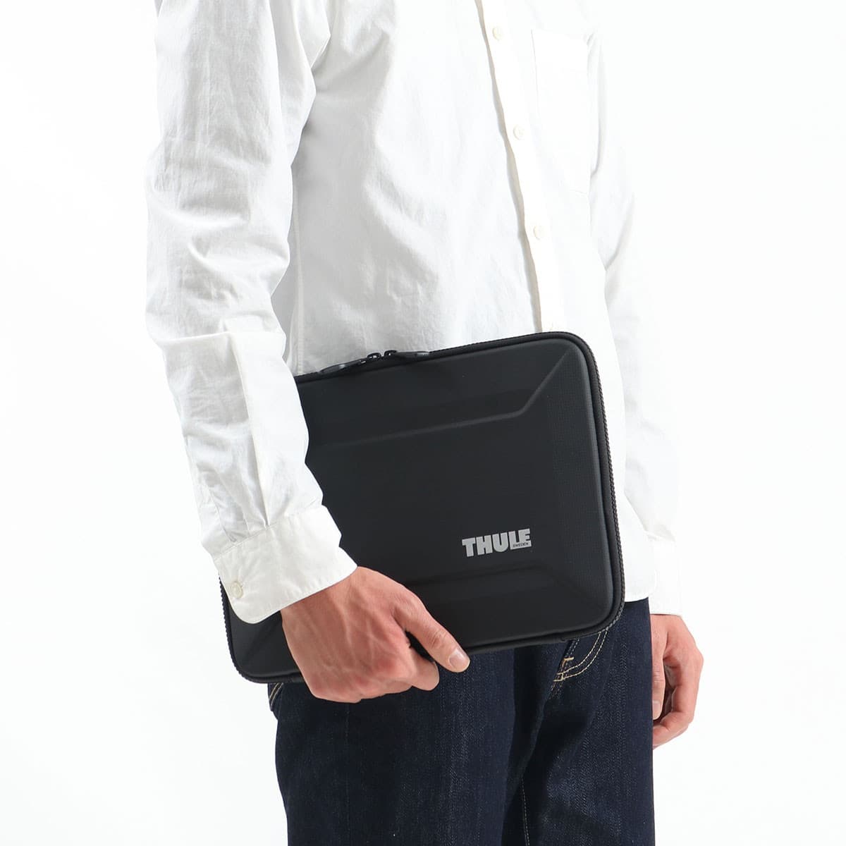THULE スーリーThule Gauntlet スリーブMacBook 13インチ PCケース