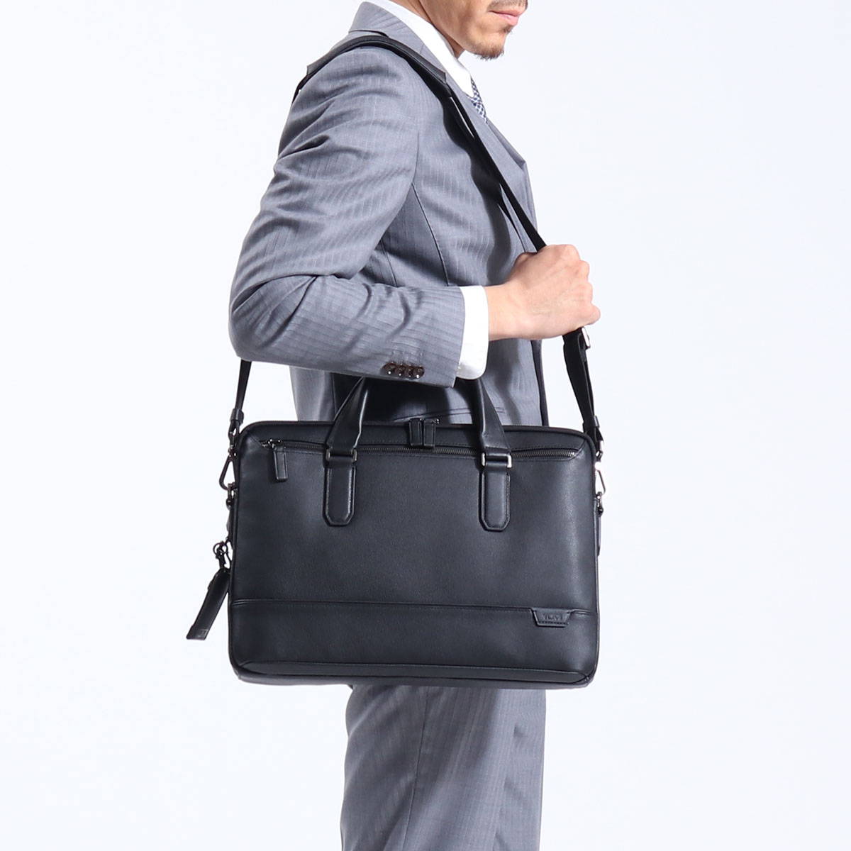 正規品5年保証】TUMI トゥミ 「シカモア」スリム・ブリーフ 6302000