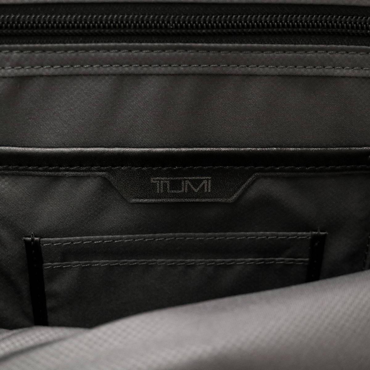 正規品5年保証】TUMI トゥミ HARRISON 「サニー」コンバーチブル