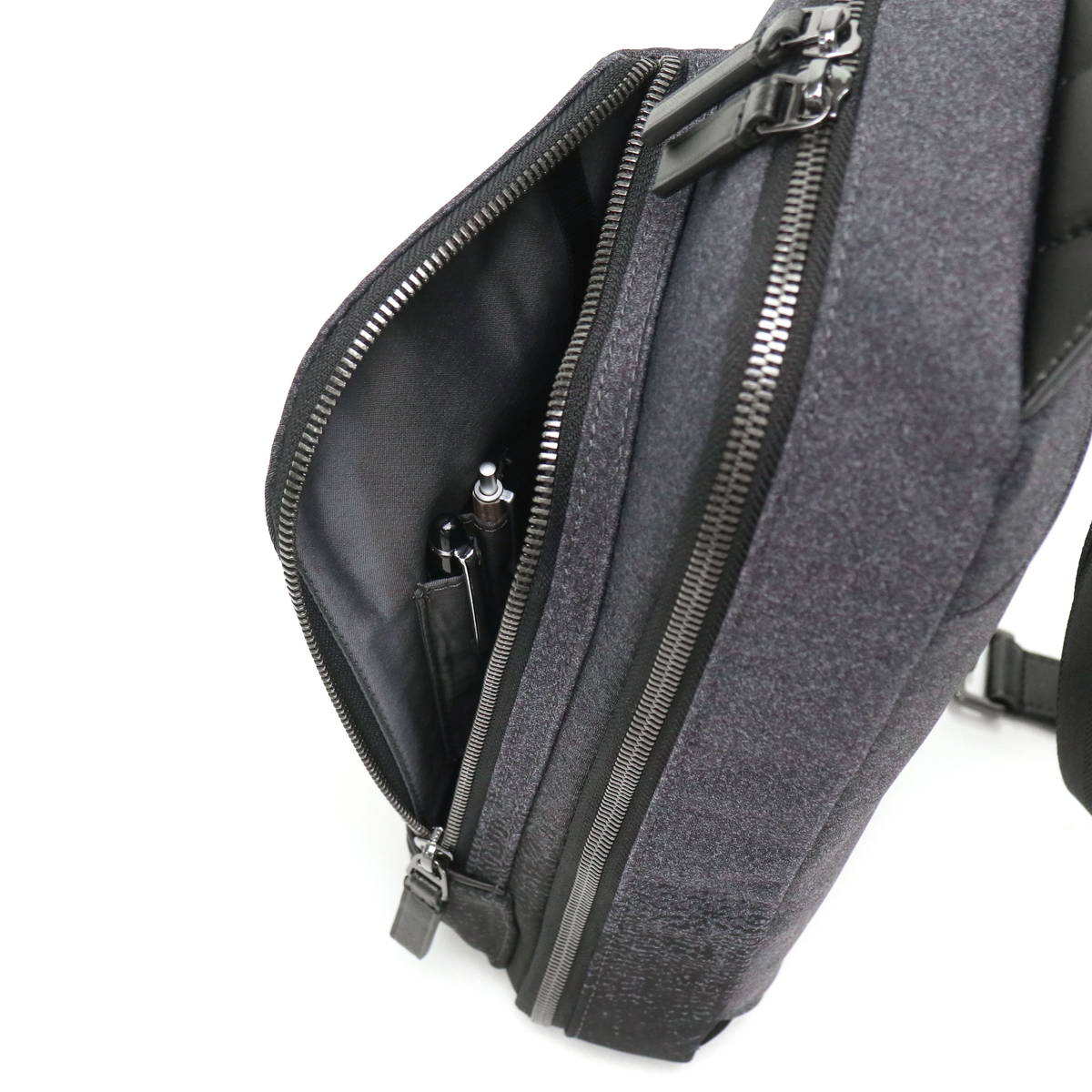セール25%OFF】【正規品5年保証】 TUMI トゥミ HARRISON セール25%OFF】【正規品5年保証】 TUMI トゥミ HARRISON