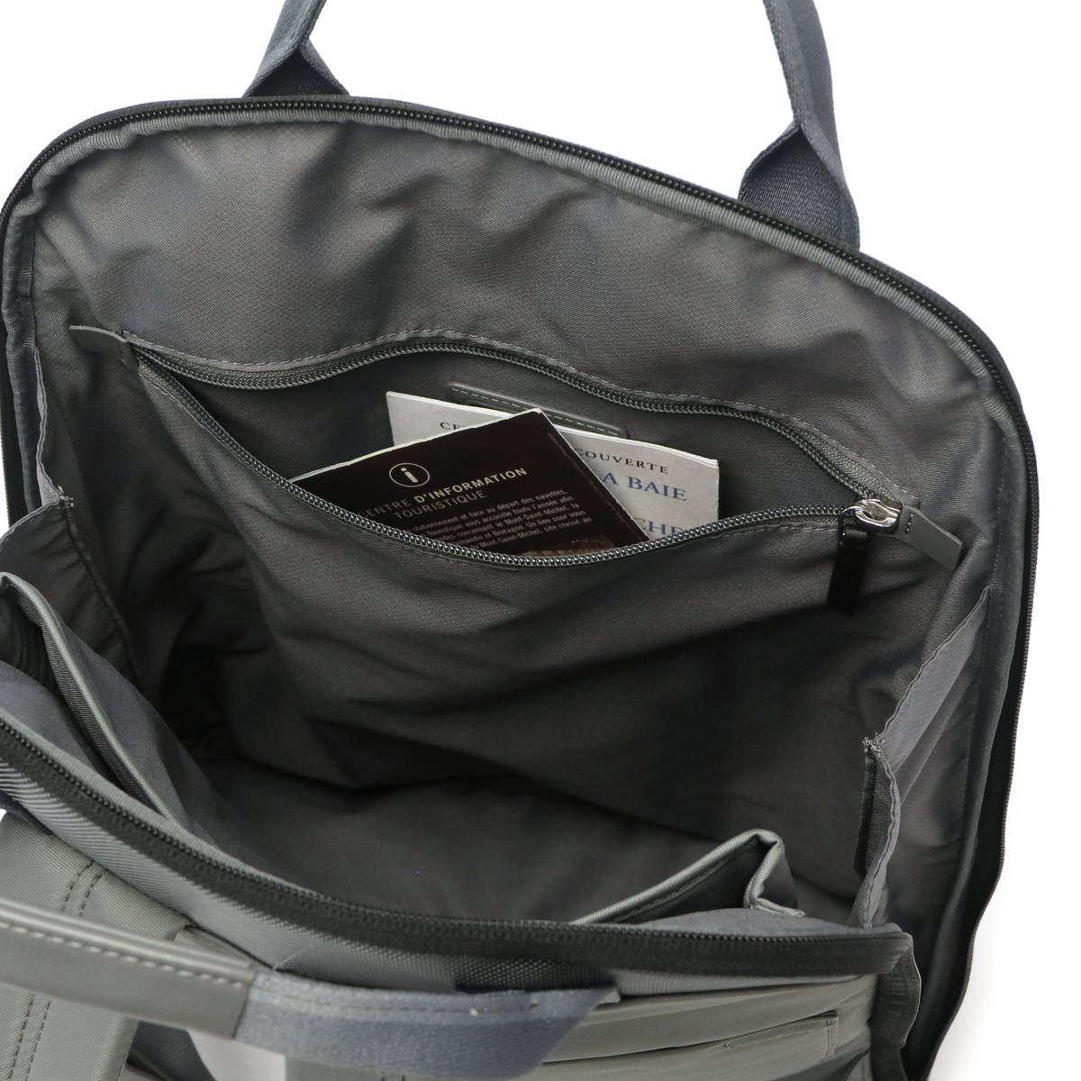 【ホルスター】 トゥミ Voyageur 『エッセンシャル』バックパック （グレイ）新品 ルしたナイ