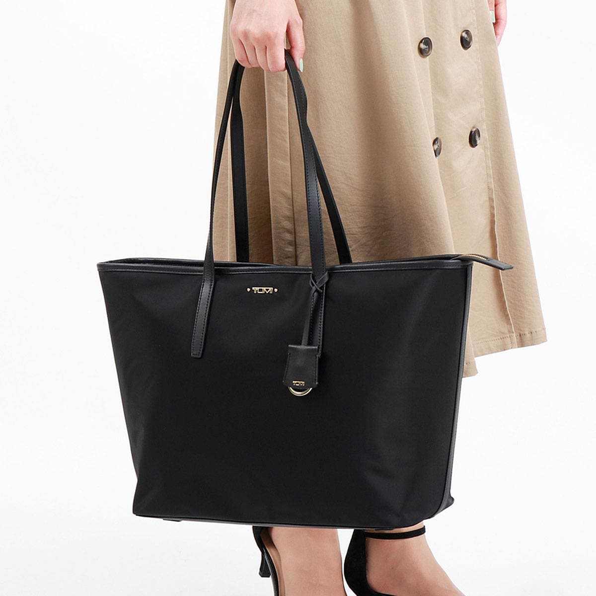 【TUMI 】トートVOYAGEUR small everyday tote