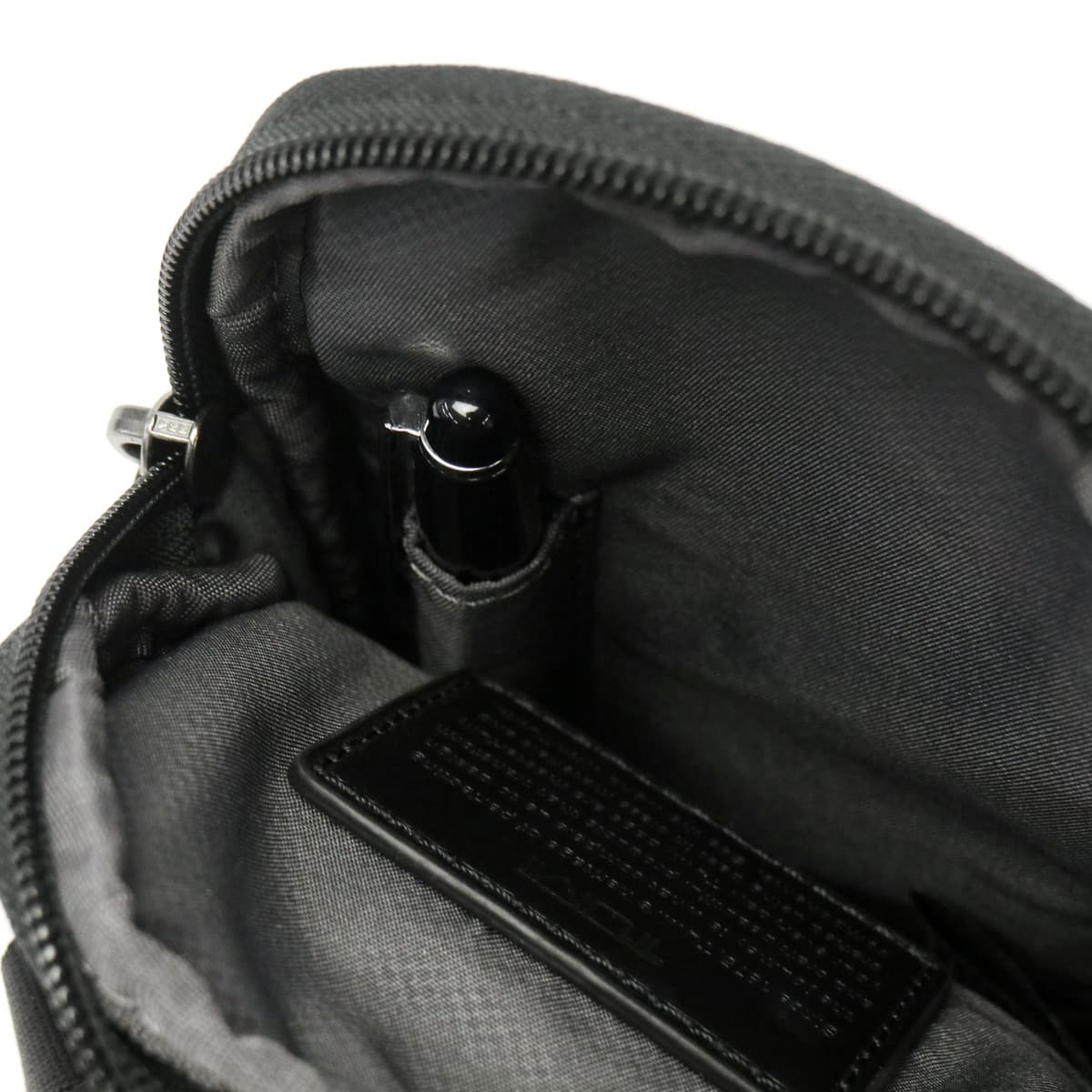 正規品5年保証】TUMI トゥミ Harrison 「ビーチ」スモール・クロス