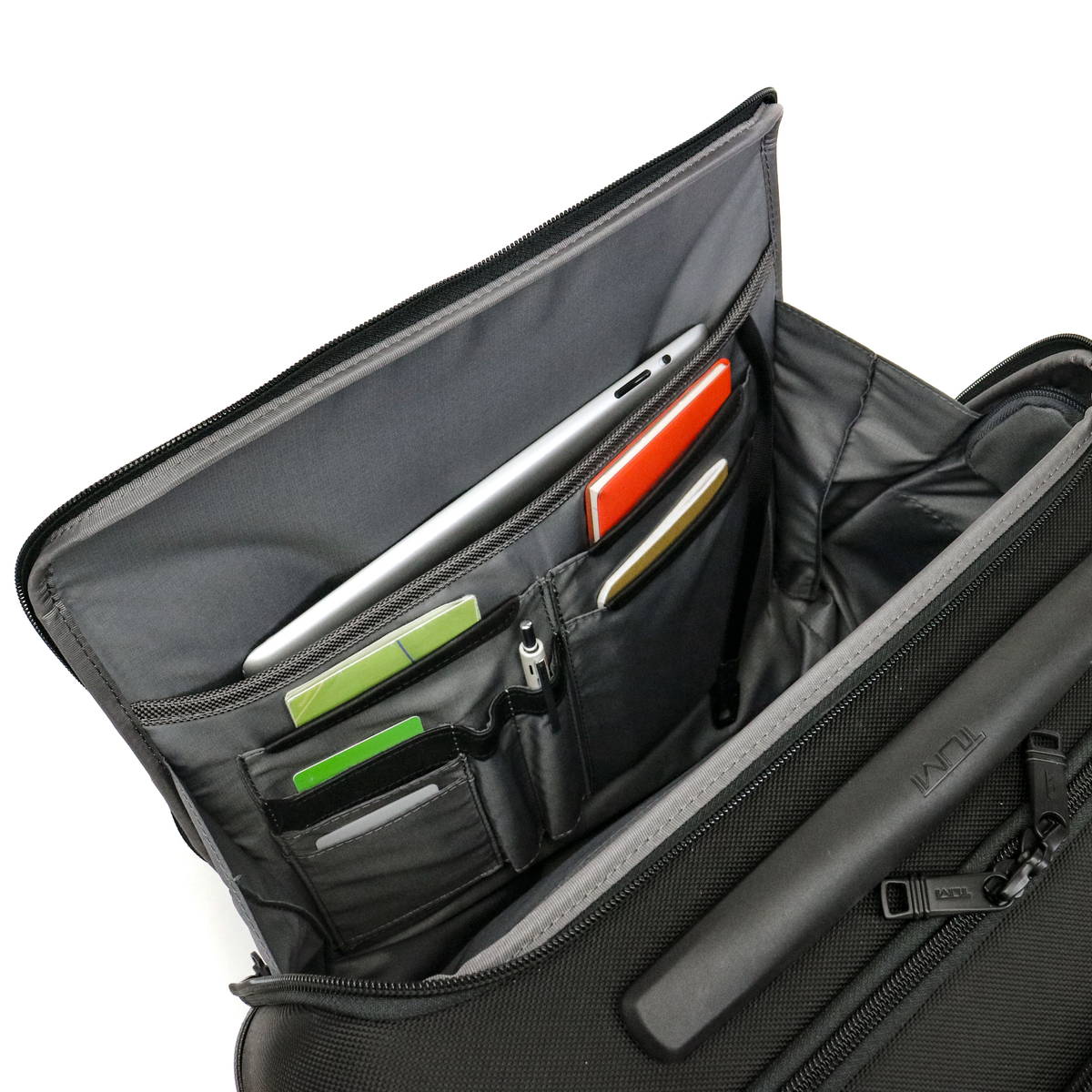 正規品5年保証】TUMI トゥミ ALPHA 3 コンパクト・4ウィール・ブリーフ