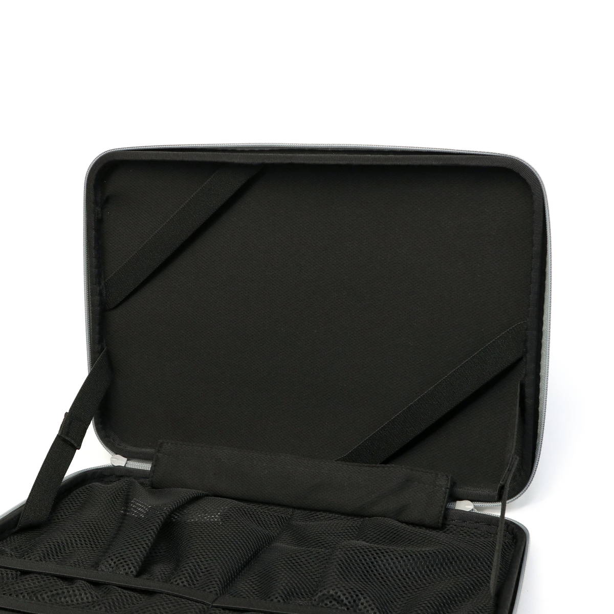 日本正規品】ZERO HALLIBURTON ゼロハリバートン PCケース 81122