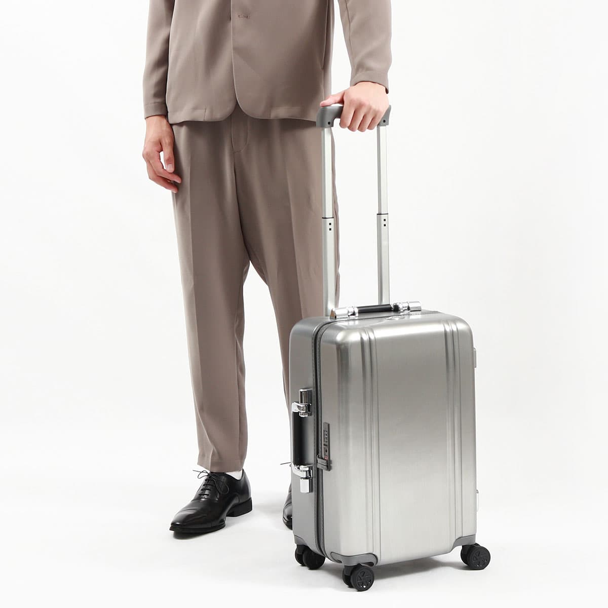 正規品5年保証】ZERO HALLIBURTON ゼロハリバートン Classic