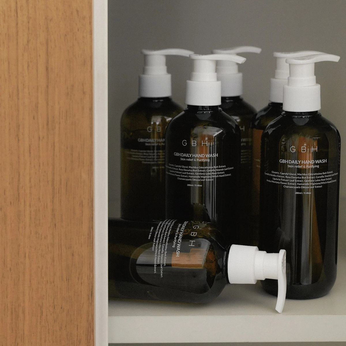 ジービーエイチ ハンドウォッシュ GBH ハンドソープ 液体 おしゃれ ギフト シンプル ココナッツ由来 デイリーハンドウォッシュ スタイリッシュ ナチュラル 280ml DAILY HAND WASH