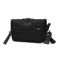 �y���K�i5�N�ۏ؁zTUMI �g�D�~  Alpha4 �R���o�[�`�u���E�N���b�`�E�N���X�{�f�B 2203725