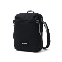 pacsafe �p�b�N�Z�[�t �t�F�X�e�B�o���N���X�{�f �V�����_�[�o�b�O 4.5L