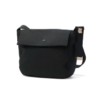 UNTRACK �A���g���b�N CITY PLUS/NEWSPAPER Newspaper Bag M �V�����_�[�o�b�O 14L 60402
