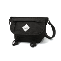 �y���K�戵�X�zBEAMS DESIGN �r�[���X�f�U�C�� Slash �V�����_�[�o�b�O 4L BMMH6BS6