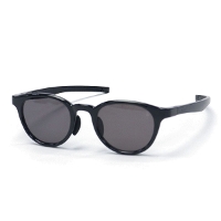 Eyevol �A�C���H�� ABELL(49) �T���O���X