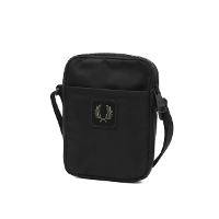 FRED PERRY �t���b�h�y���[ CRINKLE NLYON SMALL SIDE �V�����_�[�o�b�O L3341